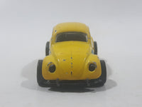 2003 Hot Wheels Robo Zoo VW Bug Pearl Yellow Die Cast Toy Car Vehicle