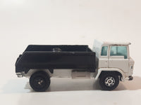 Yatming Wrecker Salvage Tow Truck Black and White Die Cast Toy Car Wrecking Towing Vehicle