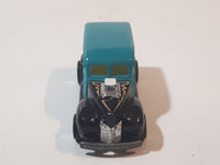 1993 Hot Wheels '40's Woodie Teal and Black Wood Panel Die Cast Toy Car Vehicle