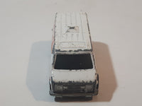 Vintage 1980 Hot Wheels '70's Van Super Van Enamel White Die Cast Toy Car Vehicle