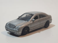 Motor Max No. 6066 Mercedes-Benz C Class Silver Grey Die Cast Toy Luxury Car Vehicle