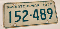 Vintage 1970 Saskatchewan Green Lettering White Vehicle License Plate Metal Tag 152 489