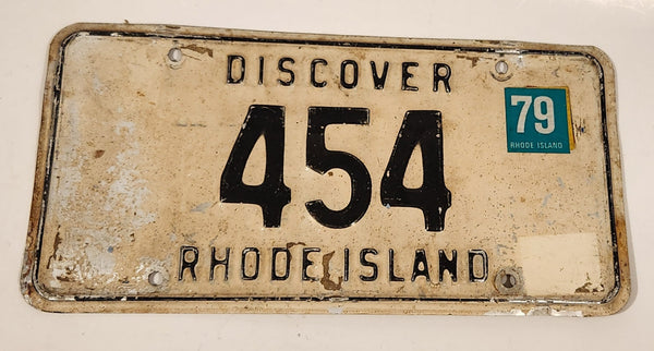 1979 Rhode Island Discover Black Letters Cream Vehicle License Plate Tag 454