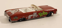 2004 Hot Wheels Cereal Crunchers '64 Lincoln Continental Convertible Red Die Cast Toy Car Vehicle