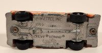 2000 Hot Wheels HotWheels.com Chevy Nomad Orange Die Cast Toy Car Vehicle