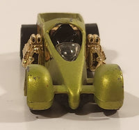 2009 Hot Wheels Trick Tracks Screamin' Hauler Satin Lime Green Die Cast Toy Car Vehicle