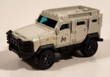 2018 Matchbox Jurassic World: Island Transport Team Textron Tiger Light Beige Die Cast Toy Car Vehicle