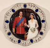 2011 The Bradford Exchange "A Royal Wedding" William & Kate: A Royal Union 7 3/4" Porcelain Decorative Collector Plate
