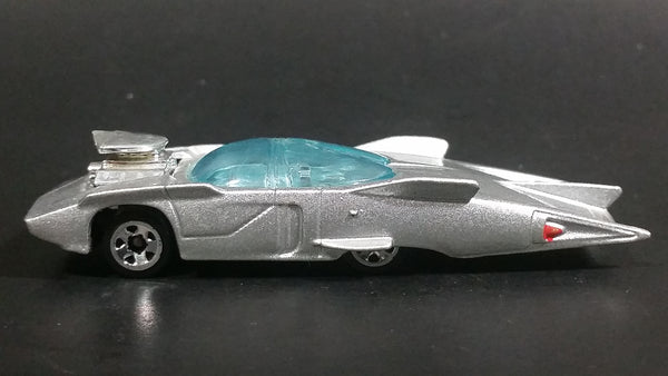 2004 Hot Wheels First Editions Crooze Fast Fuse Metalflake Silver Die Cast Toy Car Vehicle