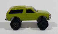 1983 Hot Wheels Mini Racers Chevy Blazer 4 x 4 Green Yellow Die Cast Toy Car Vehicle - Treasure Valley Antiques & Collectibles