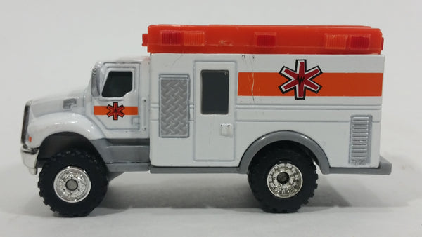 2012 Funrise Tonka Hasbro Ambulance Paramedics White Die Cast Toy Car Emergency Rescue Vehicle