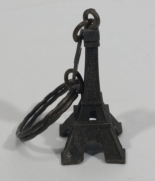 Paris, France Eiffel Tower Metal Keychain Souvenir Travel Collectible - Treasure Valley Antiques & Collectibles