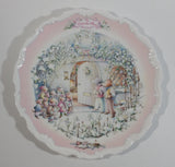 Vintage 1987 Royal Albert Gift Collection The Carol Singers "The Wind in the Willows" Collector Plate
