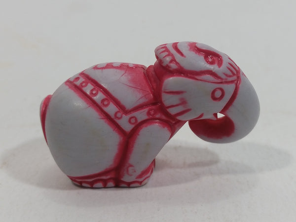 1998 Kinder Surprise K98n105 Circus Elephant Circus Clown Grey and Red Soapstone Style Toy Figurine