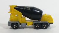 1995 Hot Wheels Oshkosh Cement Mixer Yellow & Black Die Cast Toy Truck Construction Vehicle