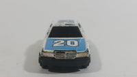 Yatming No. 820 Mercedes Benz 380SEL Super Runner #20 White Blue Die Cast Toy Car Vehicle