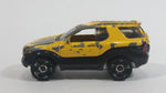 2001 Hot Wheels Isuzu VehiCross Yellow Die Cast Toy Car SUV Vehicle