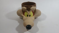 1992 Warner Bros. Looney Tunes Wile E. Coyote Plastic Coffee Cup Mug Cartoon Collectible