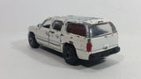 Motor Max Super Wheels 2000 Chevrolet Suburban No. 6030 White Die Cast Toy Car SUV Vehicle