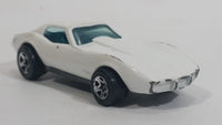 1994 Hot Wheels Chevrolet Corvette Stingray White Die Cast Toy Car Vehicle