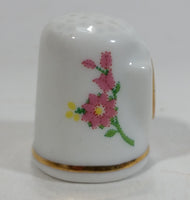 Les Îles de la Madeleine Quebec Porcelain Gold Trimmed White Thimble Souvenir Travel Collectible