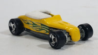 2000 Hot Wheels Hot Rod Magazine Track T "Wayne's Body Shop" Yellow Die Cast Toy Car Vehicle