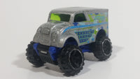 2014 Hot Wheels HW Off-Road Daredevils Monster Dairy Delivery Silver Grey Truck Die Cast Toy Car Vehicle