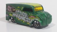 2010 Hot Wheels Monster Jam Dairy Delivery Udder Madness Die Cast Toy Car Vehicle