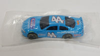 2001 Hot Wheels Bugles NASCAR www.pettyracing.com Dodge Intrepid Richard Petty #44 Die Cast Toy Race Car Vehicle New in Package