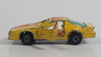 Vintage Yatming No. 1086 1983 Chevy Camaro Z28 Yellow Die Cast Toy Car Vehicle