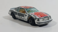 1980s Yatming Ford Thunderbird White 19 Red Flames No. 1033 Die Cast Toy Car Vehicle - Made in Thailand