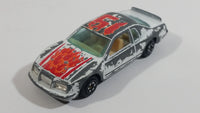 1980s Yatming Ford Thunderbird White 19 Red Flames No. 1033 Die Cast Toy Car Vehicle - Made in Thailand