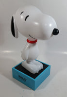 2015 Peanuts Worldwide Snoopy Cartoon Comic Strip Character 11 1/2" Tall Light Up Dog Shaped Glowing Lamp