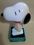 2015 Peanuts Worldwide Snoopy Cartoon Comic Strip Character 11 1/2" Tall Light Up Dog Shaped Glowing Lamp