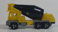 1995 Hot Wheels Oshkosh Cement Mixer Yellow & Black Die Cast Toy Truck Construction Vehicle