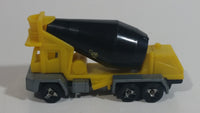 1995 Hot Wheels Oshkosh Cement Mixer Yellow & Black Die Cast Toy Truck Construction Vehicle