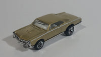 2007 Hot Wheels '67 Pontiac GTO Metalflake Light Gold Die Cast Toy Muscle Car Vehicle