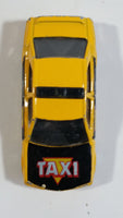 Corgi Auto City No. 93177 Taxi Cab Yellow 5530 Die Cast Toy Car Vehicle