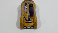 2009 Hot Wheels Connect Cars: Track Legends Monoposto Gold Die Cast Toy Car Vehicle