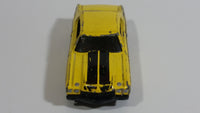 2010 Hot Wheels Night Burnerz 1970 Chevelle SS Yellow Die Cast Toy Muscle Car Vehicle