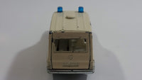 Siku No. 1630 Mercedes-Benz 260 Binz Ambulance Cream White Die Cast Toy Car Rescue Emergency Vehicle with Opening Doors
