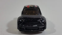 2003 Hot Wheels Flag Flyers Volkswagen New Beetle Cup Black Die Cast Toy Car Vehicle