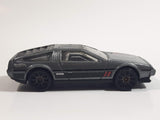 2014 Hot Wheels HW City - Speed Team '81 DeLorean DMC-12 Brushed Metalflake Silver Die Cast Toy Car Vehicle