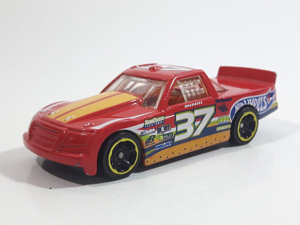 2014 Hot Wheels HW Race: Thrill Racers Circle Trucker Truck Red #37 Die Cast Toy Car Vehicle