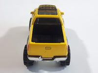 2016 Hot Wheels HW Hot Trucks '10 Toyota Tundra Truck Yellow Die Cast Toy Car Vehicle