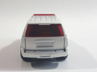 2009 Hot Wheels HW City Works '07 Chevy Tahoe Fire Dept. Rescue #8 White Die Cast Toy Car Emergency Vehicle