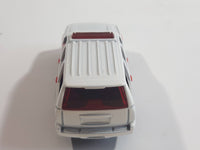 2009 Hot Wheels HW City Works '07 Chevy Tahoe Fire Dept. Rescue #8 White Die Cast Toy Car Emergency Vehicle