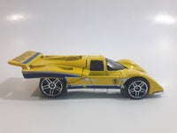 2009 Hot Wheels HW Special Features Ferrari 512M Yellow Die Cast Toy Car Vehicle with Opening Engine Bay