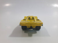 2009 Hot Wheels HW Special Features Ferrari 512M Yellow Die Cast Toy Car Vehicle with Opening Engine Bay