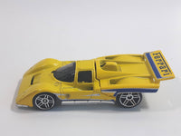 2009 Hot Wheels HW Special Features Ferrari 512M Yellow Die Cast Toy Car Vehicle with Opening Engine Bay